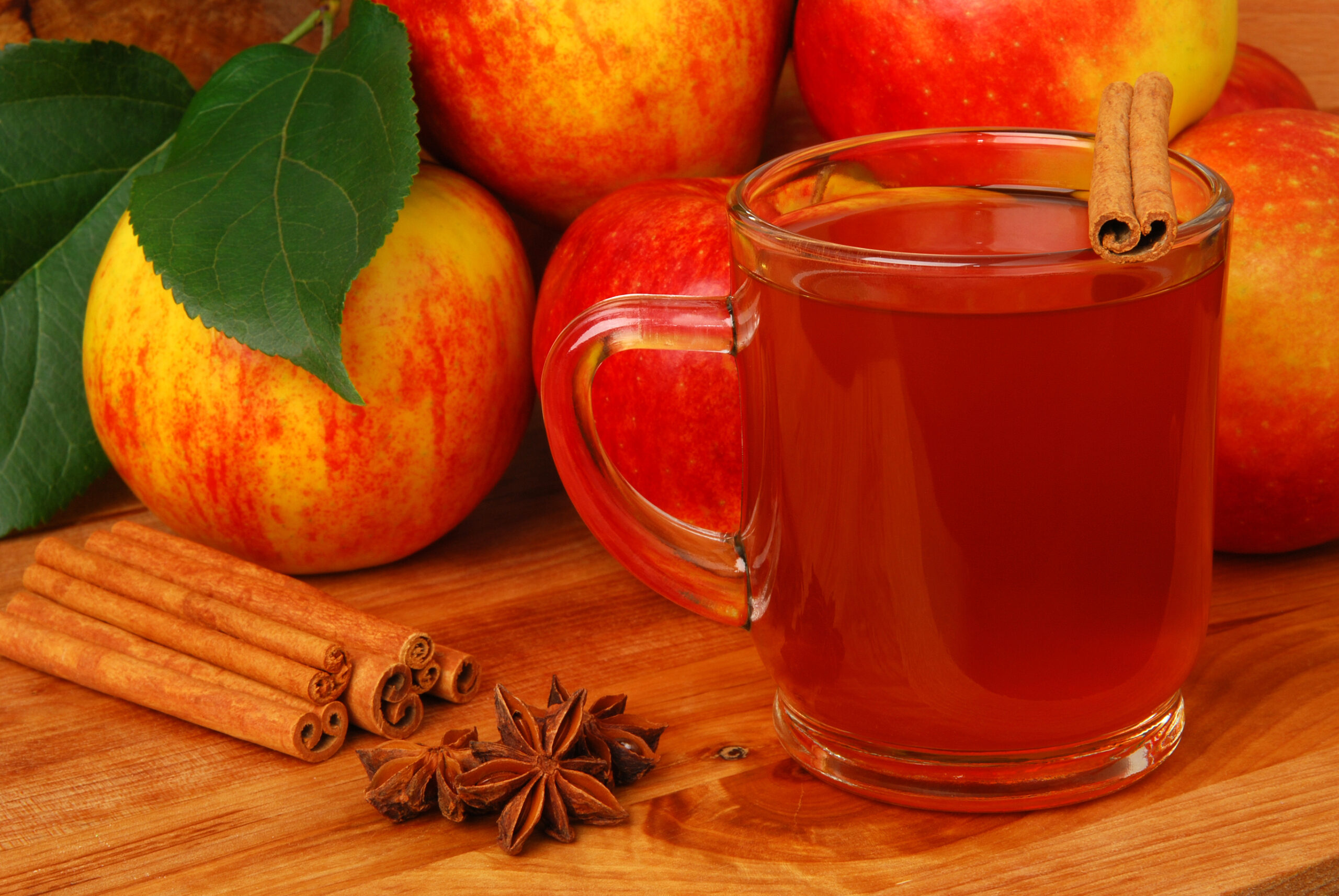 Oishii Strawberry Apple Cider